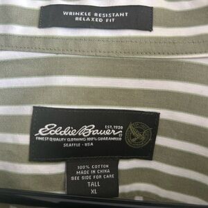 Eddie Bauer Green and White Casual Button Down Shirt